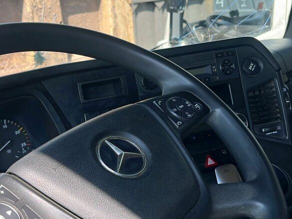 2021 Mercedes-Benz Arocs, красный, 6145000 рублей - вид 7