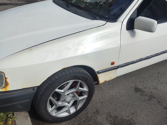 1992 Ford Sierra I Рестайлинг, белый, 300000 рублей - вид 1