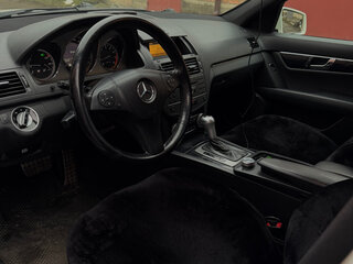 2010 Mercedes-Benz C-Класс 180 BlueEFFICIENCY III (W204), белый, 1100000 рублей, вид 4