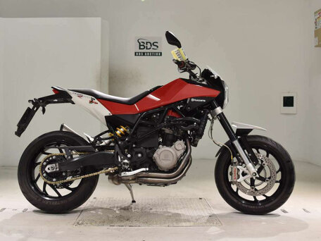 2012 Husqvarna NUDA 900, красный, 735000 рублей, вид 4