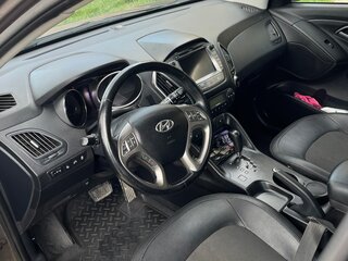 2015 Hyundai ix35 I Рестайлинг, коричневый, 1500000 рублей, вид 3