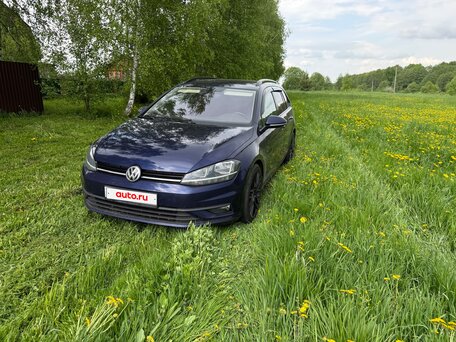 2019 Volkswagen Golf VII Рестайлинг, синий, 1390000 рублей, вид 4