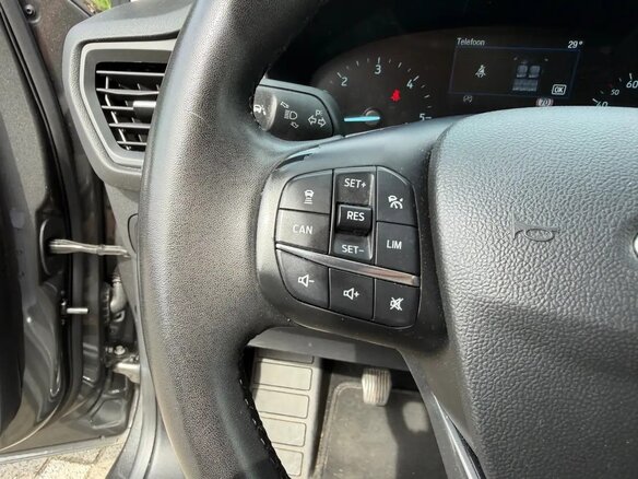 2022 Ford Focus IV Рестайлинг, серый, 2400000 рублей - вид 13
