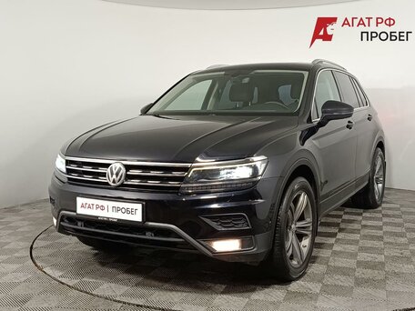 2017 Volkswagen Tiguan II, чёрный, 2440000 рублей, вид 3