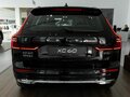 2025 Volvo XC60 II Рестайлинг 2, чёрный - вид 3