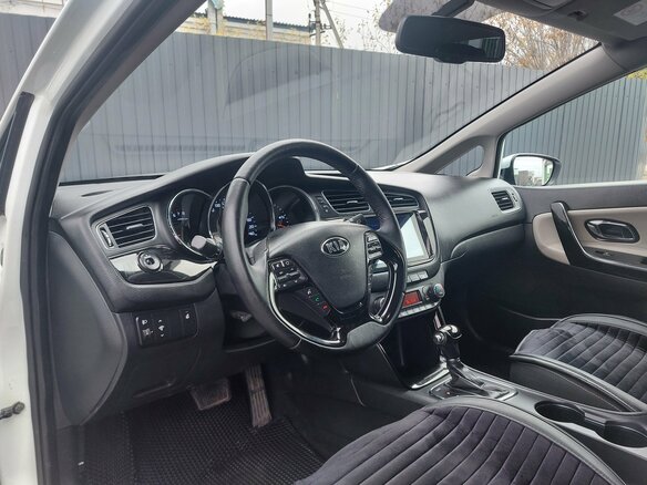 2015 Kia Ceed II, белый, 999000 рублей - вид 11