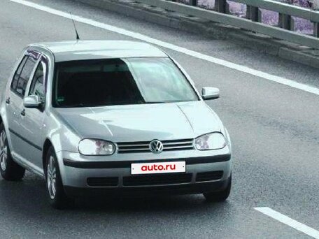 2003 Volkswagen Golf IV, серебристый, 199999 рублей, вид 2