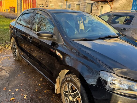 2014 Volkswagen Polo V, чёрный, 880000 рублей - вид 5