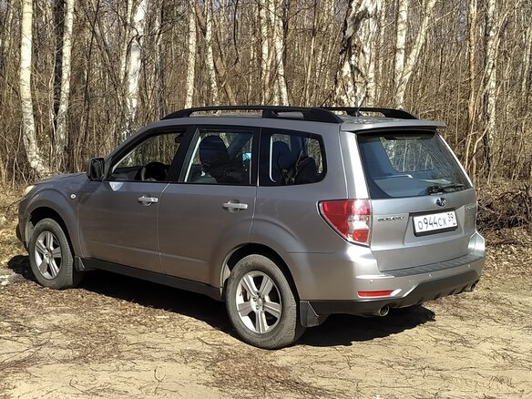 2009 Subaru Forester III, серебристый, 850000 рублей - вид 3