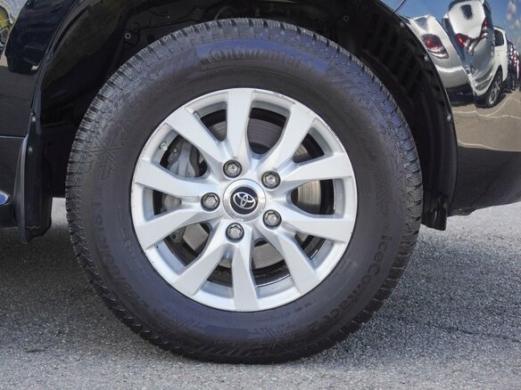2015 Toyota Land Cruiser 200 Series Рестайлинг 2, чёрный, 5033000 рублей - вид 9