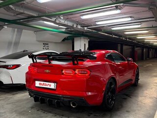 2020 Chevrolet Camaro VI Рестайлинг, красный, 3240000 рублей, вид 4