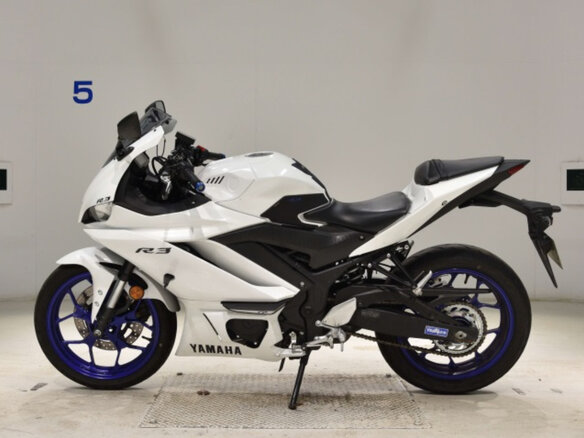 2024 Yamaha YZF-R3, белый, 430000 рублей - вид 2