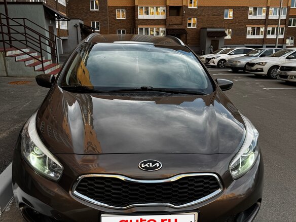 2014 Kia Ceed II, коричневый - вид 1