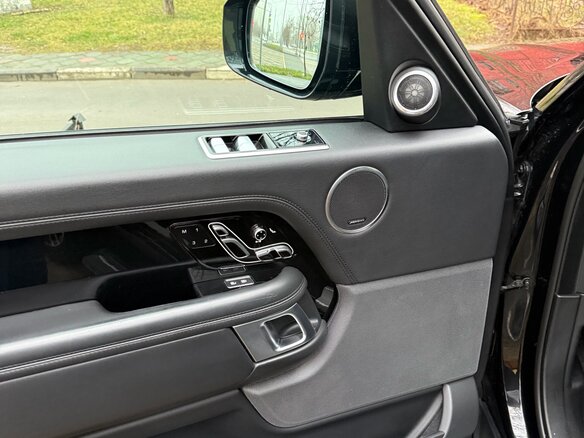 2020 Land Rover Range Rover IV Рестайлинг, чёрный, 5490000 рублей - вид 9