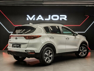 2021 Kia Sportage IV Рестайлинг, белый, 2270000 рублей, вид 5