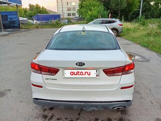 2020 Kia Optima IV Рестайлинг, белый, 1150000 рублей, вид 4