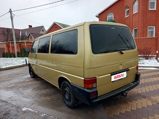 2001 Volkswagen Caravelle T4, жёлтый, 820000 рублей, вид 4