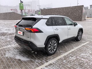 2021 Toyota RAV4 V (XA50), белый, 3200000 рублей, вид 5