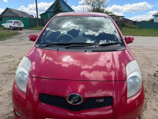 2007 Toyota Vitz II (XP90), красный, 420000 рублей, вид 2