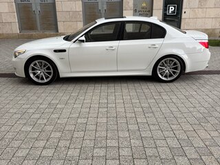 2008 BMW M5 IV (E60/E61), белый, 6500000 рублей, вид 5