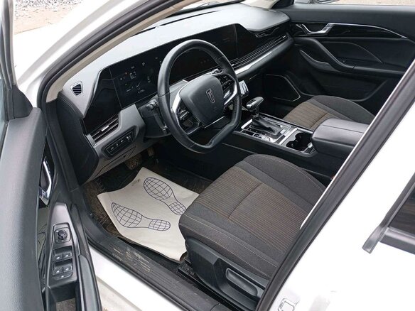 2023 FAW Bestune B70 I, белый, 993938 рублей - вид 4