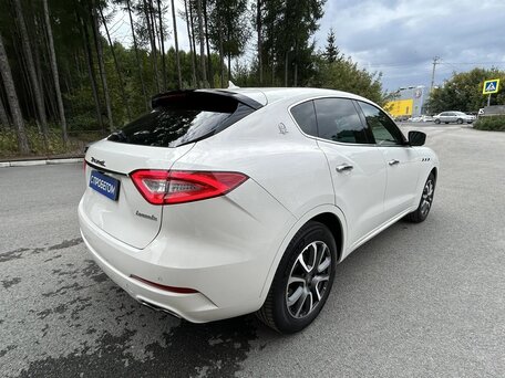2017 Maserati Levante I, белый, 4290000 рублей, вид 3
