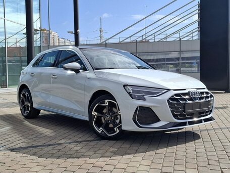2026 Audi A3 Sportback 35 TFSI IV (8Y) Рестайлинг, белый, 3550000 рублей, вид 3