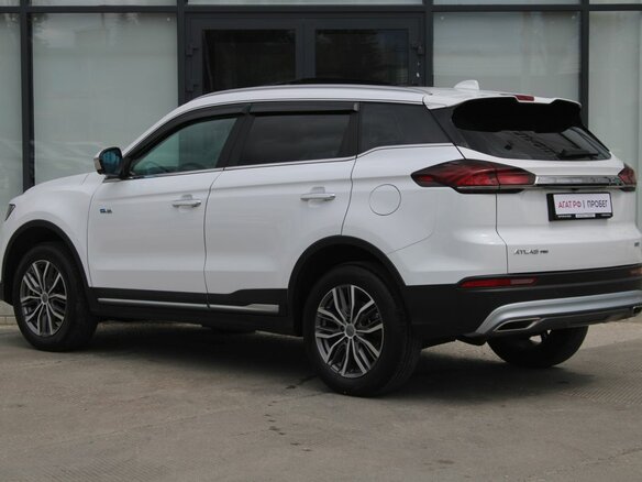 2024 Geely Atlas Pro, белый, 1825000 рублей - вид 6