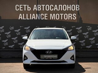 2020 Hyundai Solaris II Рестайлинг, белый, 1149000 рублей, вид 2