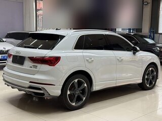 2022 Audi Q3 35 TFSI II (F3), белый, 1745000 рублей, вид 4