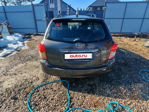 2009 Toyota Corolla Fielder X (E140, E150) Рестайлинг, коричневый, 490000 рублей - вид 3
