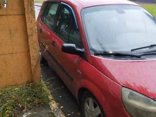 2005 Renault Scenic II, красный, 440000 рублей, вид 3