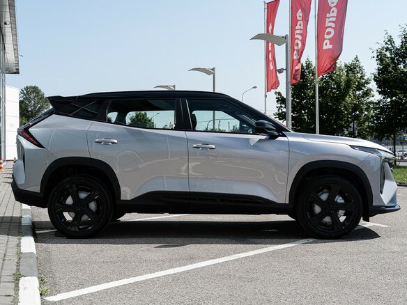 2026 Geely Cityray, серебристый, 2909990 рублей - вид 3