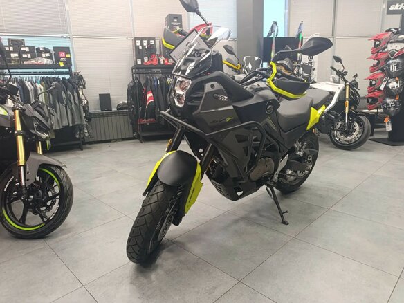 2026 QJMotor SVT 650 X, зелёный, 729000 рублей - вид 6
