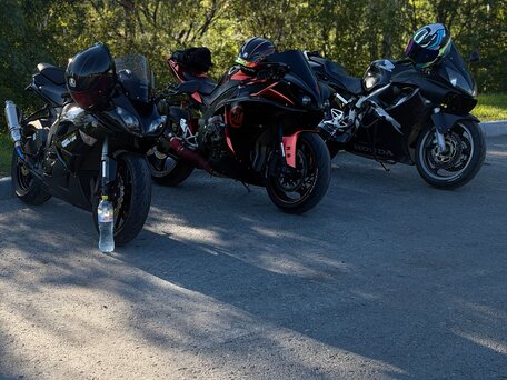 2009 Kawasaki ZX-6 Ninja, чёрный, 650000 рублей, вид 1