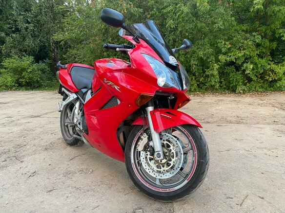 2004 Honda VFR 800, красный, 420000 рублей - вид 6