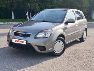 2011 Kia Rio II Рестайлинг, серебристый, 520000 рублей, вид 1