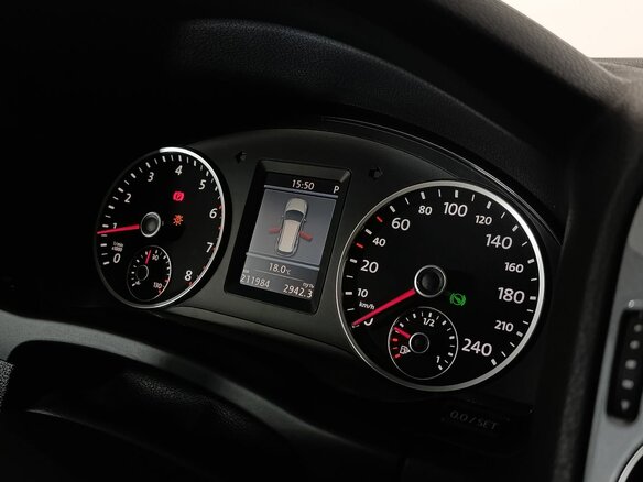 2011 Volkswagen Tiguan I Рестайлинг, чёрный, 1280000 рублей - вид 12
