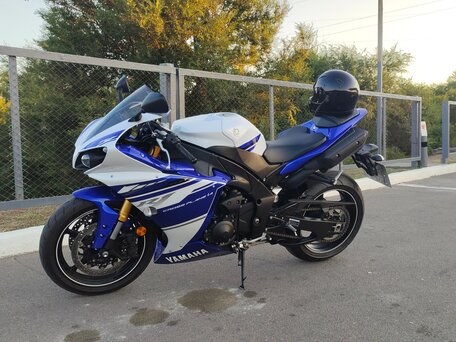 2014 Yamaha YZF-R1, белый, 1200000 рублей, вид 1