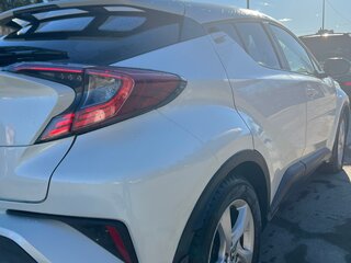 2018 Toyota C-HR I, белый, 2390000 рублей, вид 5
