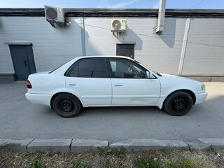 1998 Toyota Corolla VIII (E110) Рестайлинг, белый, 305000 рублей, вид 2