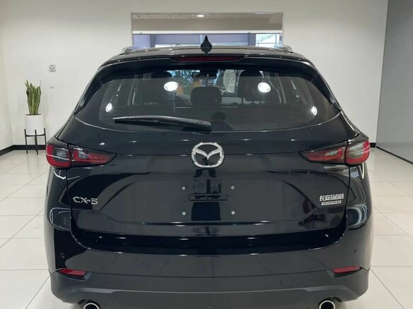 2026 Mazda CX-5 II Рестайлинг, чёрный - вид 2