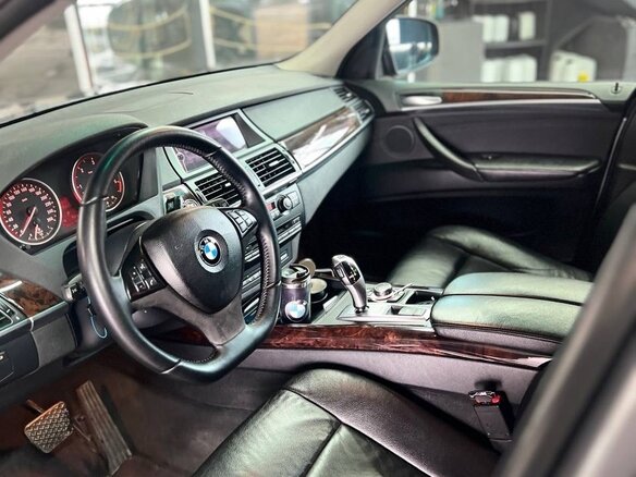 2010 BMW X5 30d II (E70), серый, 1950000 рублей - вид 6