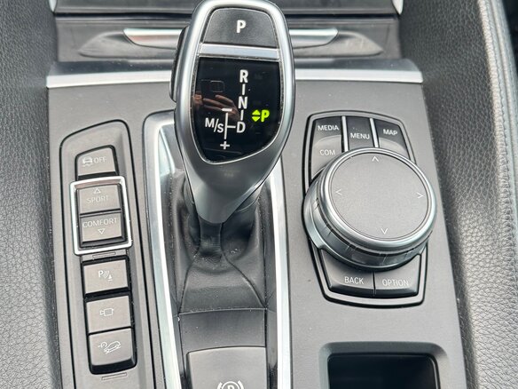2016 BMW X6 40d II (F16), чёрный, 4650000 рублей - вид 10