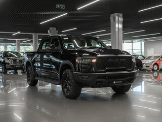 2025 Ram 1500 Crew Cab V Рестайлинг, чёрный, 9300000 рублей, вид 2