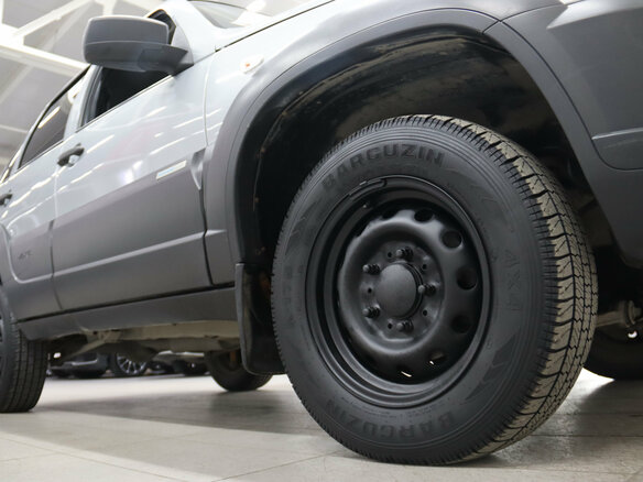 2013 Chevrolet Niva I Рестайлинг, серебристый - вид 13