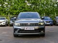 2018 Volkswagen Tiguan II, серебристый, 2180000 рублей - вид 2