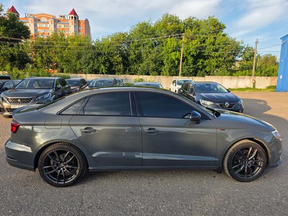 2019 Audi A3 III (8V) Рестайлинг, серый, 2150000 рублей - вид 9