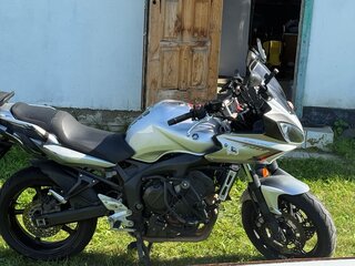 2008 Yamaha FZ6, серебристый, 340000 рублей, вид 4
