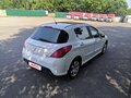 2011 Peugeot 308 I Рестайлинг, белый, 700000 рублей - вид 5